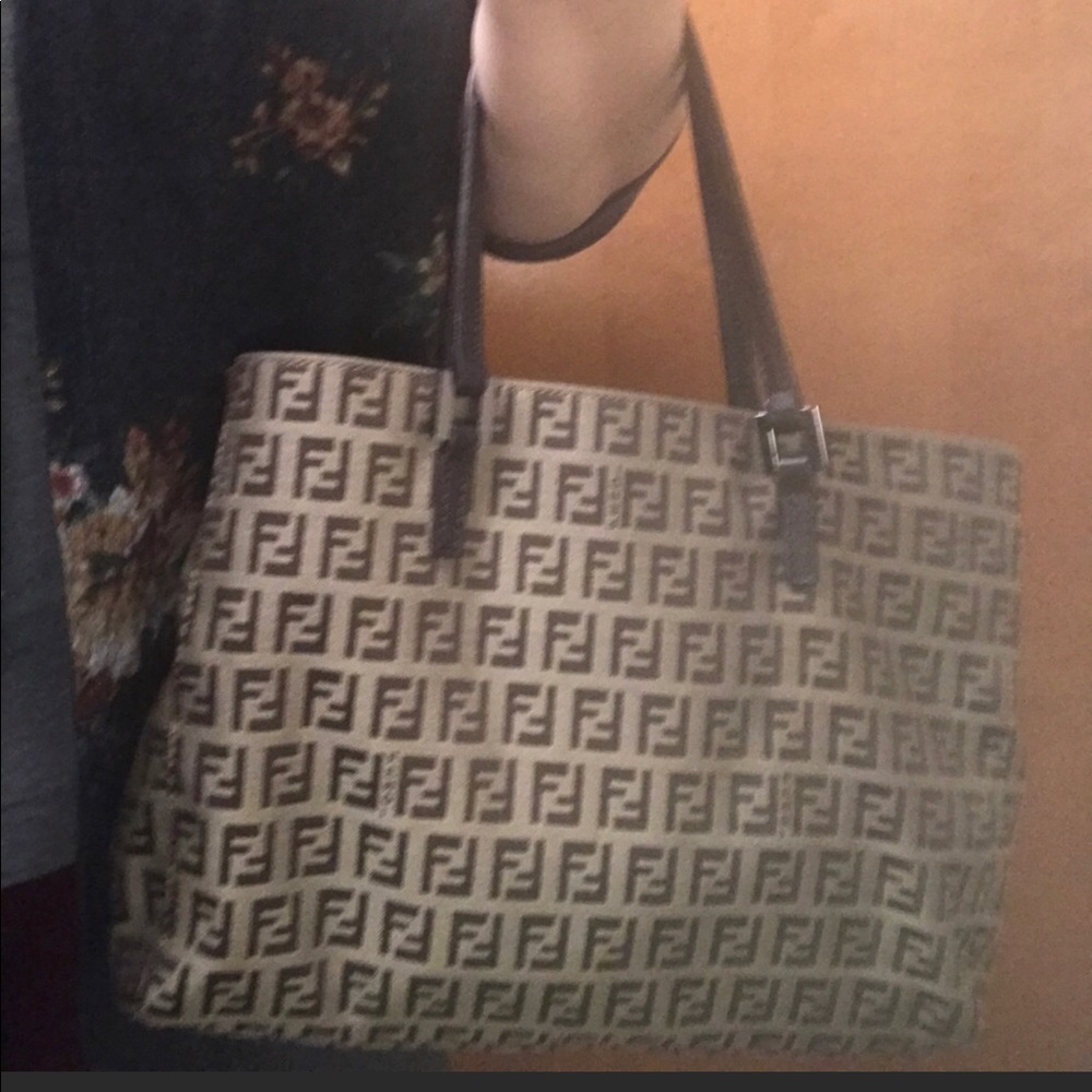 Authentic Fendi purse very clean
